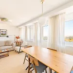 Plaza Espana Luxury Apt