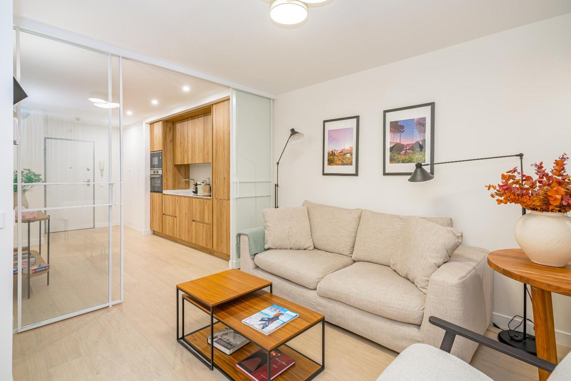 Plaza Espana Luxury Apartment